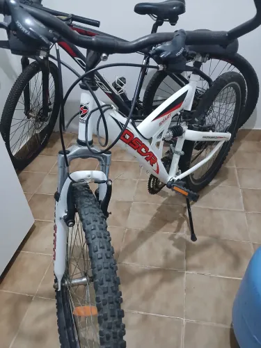 Bicicleta Oscar Smart - Com Suspensão e Acessórios!