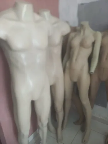 Manequins