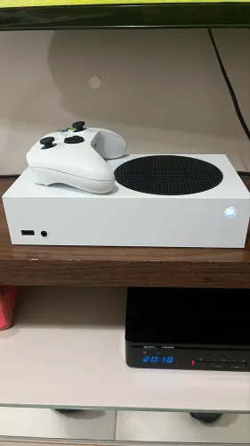 Xbox série s (2 controles)