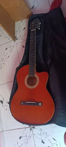 Violão vogga, eletroacústico