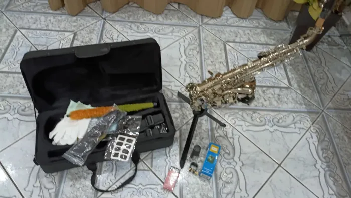 Sax soprano curvo Slade sem uso