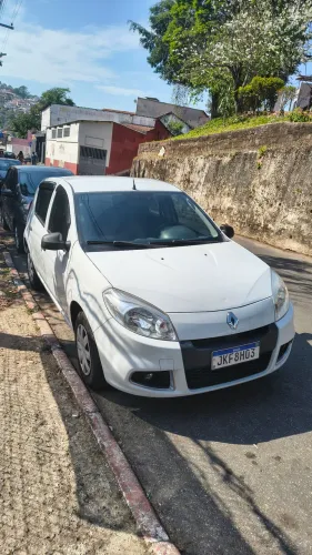 Renault Sandero Authentique Hi-flex 1.0 16V 5P 2013