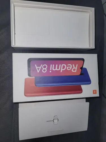 Caixa de xiaomi 8A