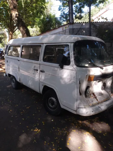 Volkswagen Kombi Escolar 1.6 MPI (álcool) 2002