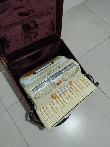 Acordeon italiano LIDO a gaita mais bonita do mundo!!!