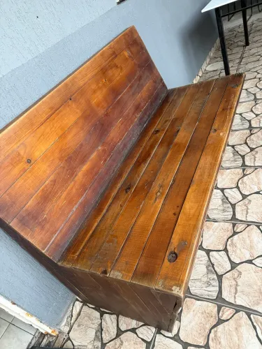 Banco rústico de madeira 