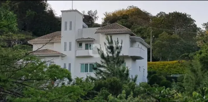 Casa em condomínio à venda - Serra Negra, SP