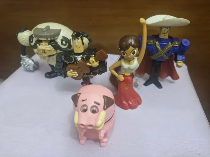  Miniaturas Action Figure - filme Disney Festa no Céu 