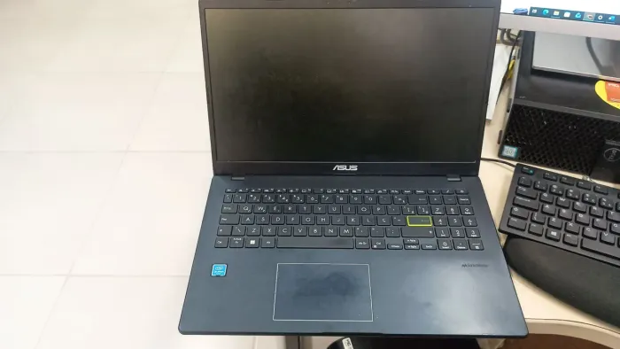 Notebook ASUS E510ma - Br1347ws Intel celeron dual core N4020 1,1 GHz 4gb tsm 128 gb Emmc