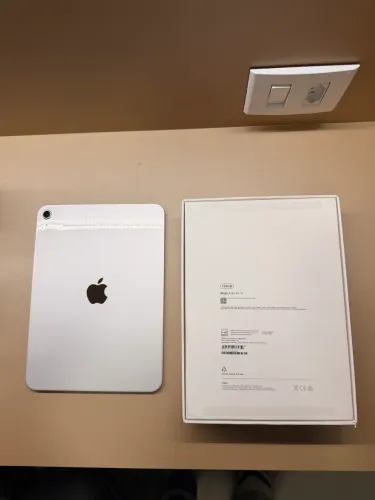iPad 11 A 16 - Silver Prata - 128 GB