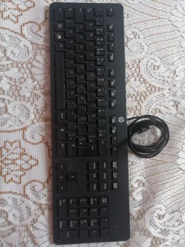 Teclado e TV com defeito 42 polegadas display bom