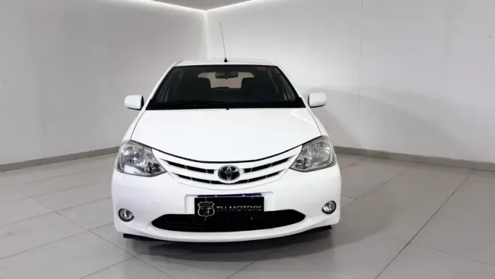 Toyota Etios XS 1.3 Flex 16V 5P Mec. 2013