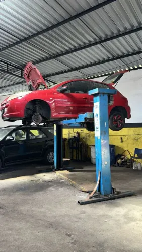 Elevacar 4 toneladas 