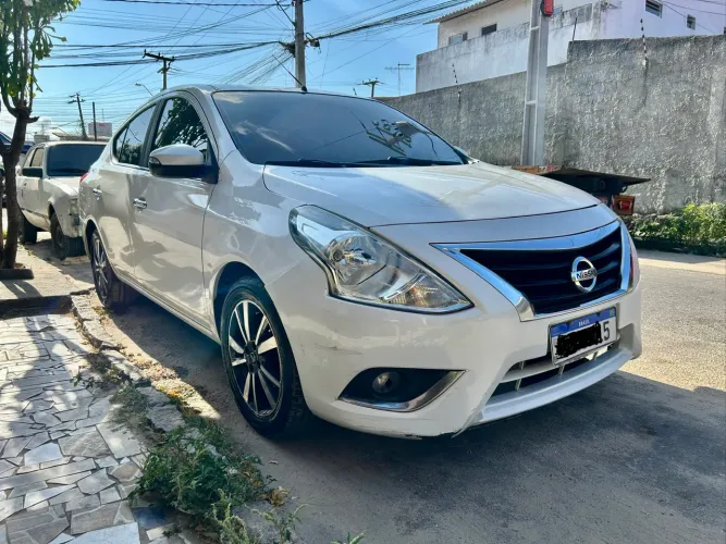 Nissan Versa SL 1.6 16V Flexstart 4P Aut. 2018