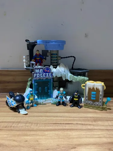 Castelo do Sr. Frio Mr. Freeze Imaginext Original Fisher-Price Batman