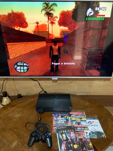 PlayStation 2 Fat funcionando e lendo disco 100%