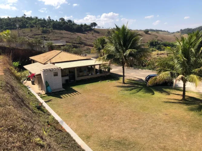 Vendo sítio em condomínio fechado Ubá