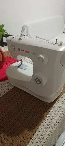 Máquina de costura.