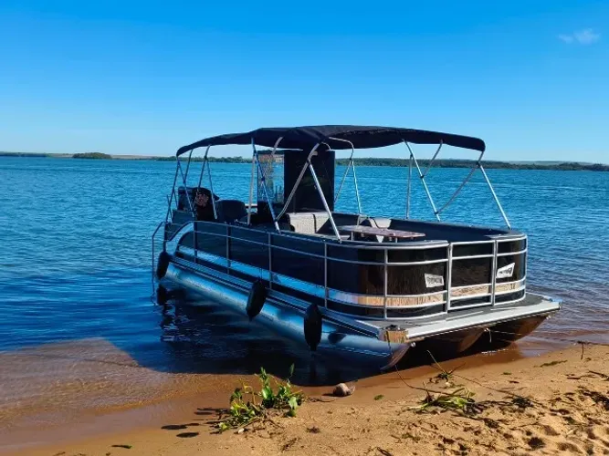 Vcat 7,5 x 3 Flutuante Premium 25 pés