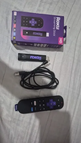 Aparelho tv box ROKU TV novo na caixa so foi aberto pra teste .