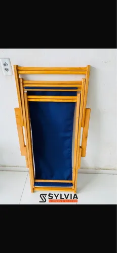 CADEIRA PREGUIÇOSA ENVERNIZADA