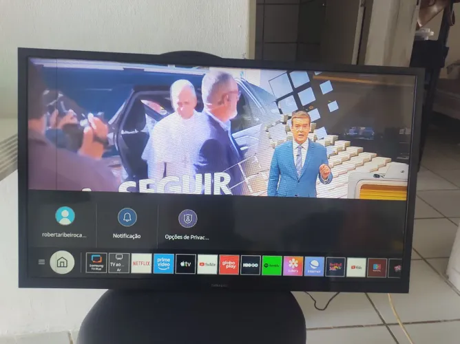 Tv Samsung 32 esmat com controle