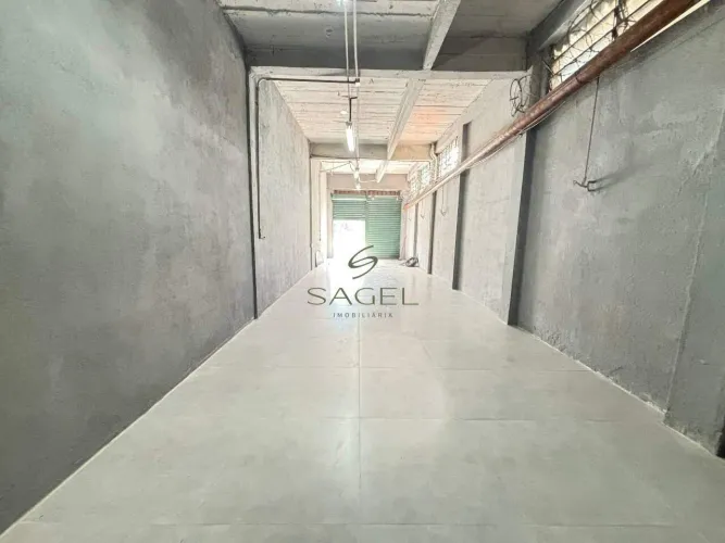 Loja com aproximadamente 80m² para alugar no Prado