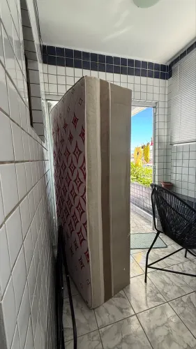 Cama de solteiro perfeito estado