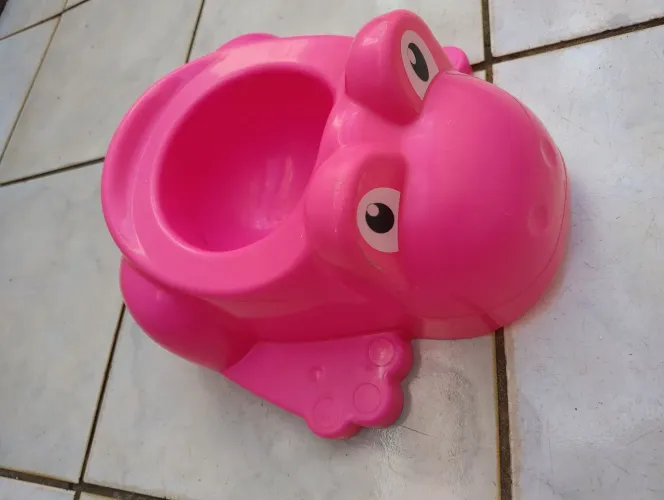 Troninho rosa