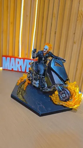 Motoqueiro Fantasma (Ghost Rider) Iron Studios 1/10