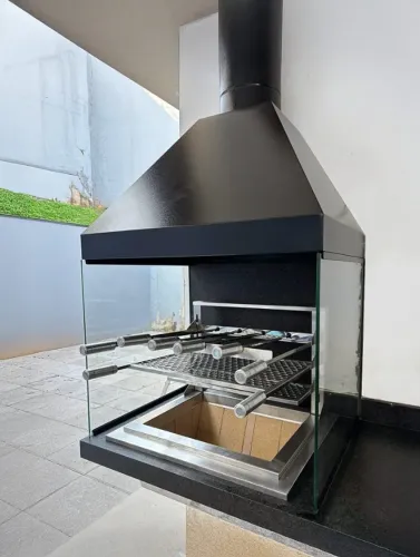 Coifa Gourmet 90x60 com Braseiro + Vidros Temperados e Acessórios - Preta