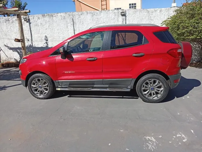 Ford Ecosport Freestyle 1.6 16V Flex 5P 2014