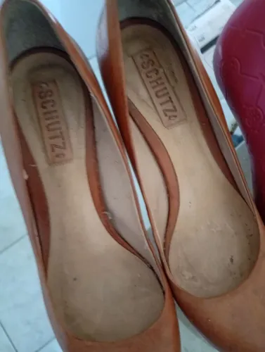 Lindos sapatos de vários marcas,30 reías cada