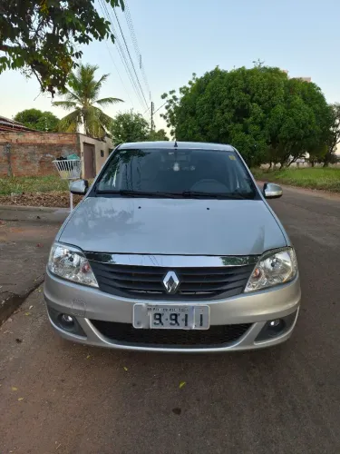 Renault Logan Expression Hi-flex 1.6 8V 4P 2012