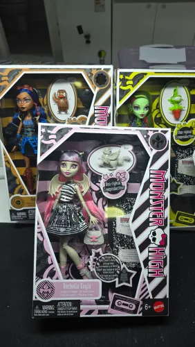 LOTE Monster High Creep Lacrada