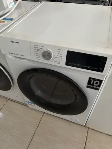 Lava e seca hisense 13/7kgs branca semi nova