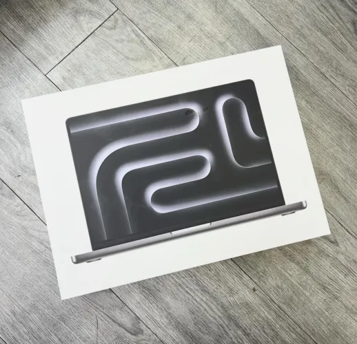 MacBook M4 Max