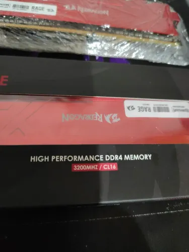 Memória redragon 8 giga 3200hz tenho 2 par