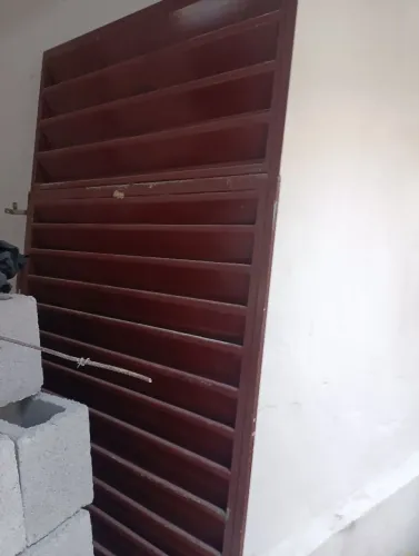 Portão social .
