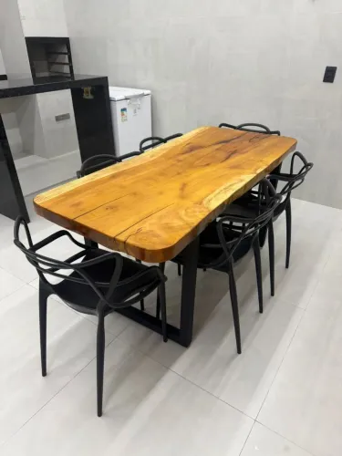 Mesa industrial rústica e outros