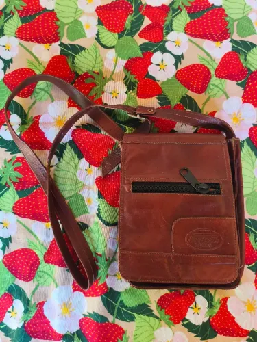 Bolsa de couro legítimo