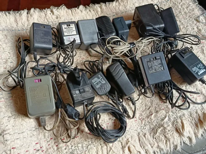 Kit de 13 fontes diversas