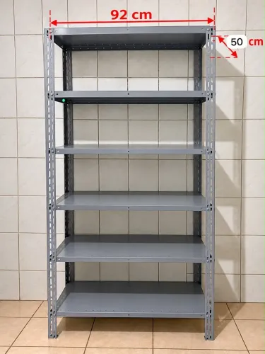 Prateleiras de aço para arrumação