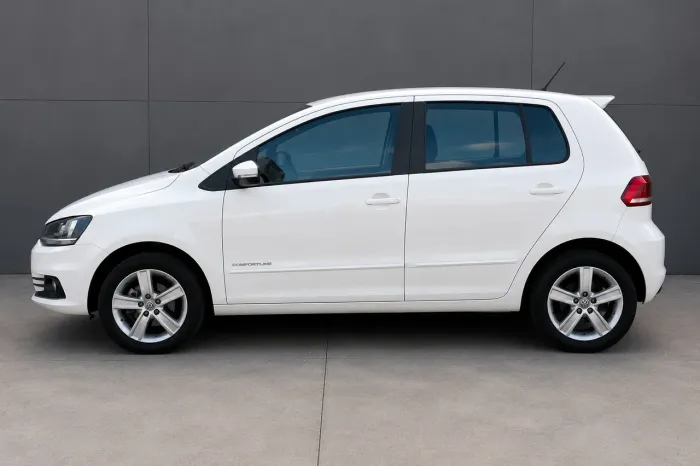 Volkswagen Fox Comfortline 1.6 Flex 8V 5P 2016