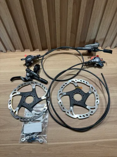 Freio Shimano XT M8100
