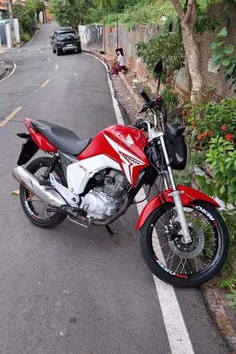 Moto Honda Titan 150 ESD 2014/2015 (único dono)