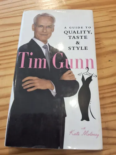 Livro de moda de tim gunn sobre estilo gosto 200pag