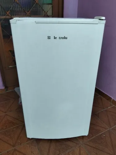 Frigobar Eletrolux