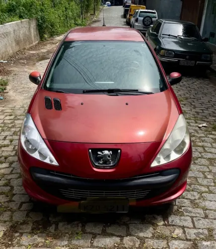 Peugeot 207 Sedan Passion XR 1.4 Flex 8V 4P 2011