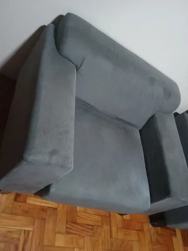 Ótimo sofá para descanso